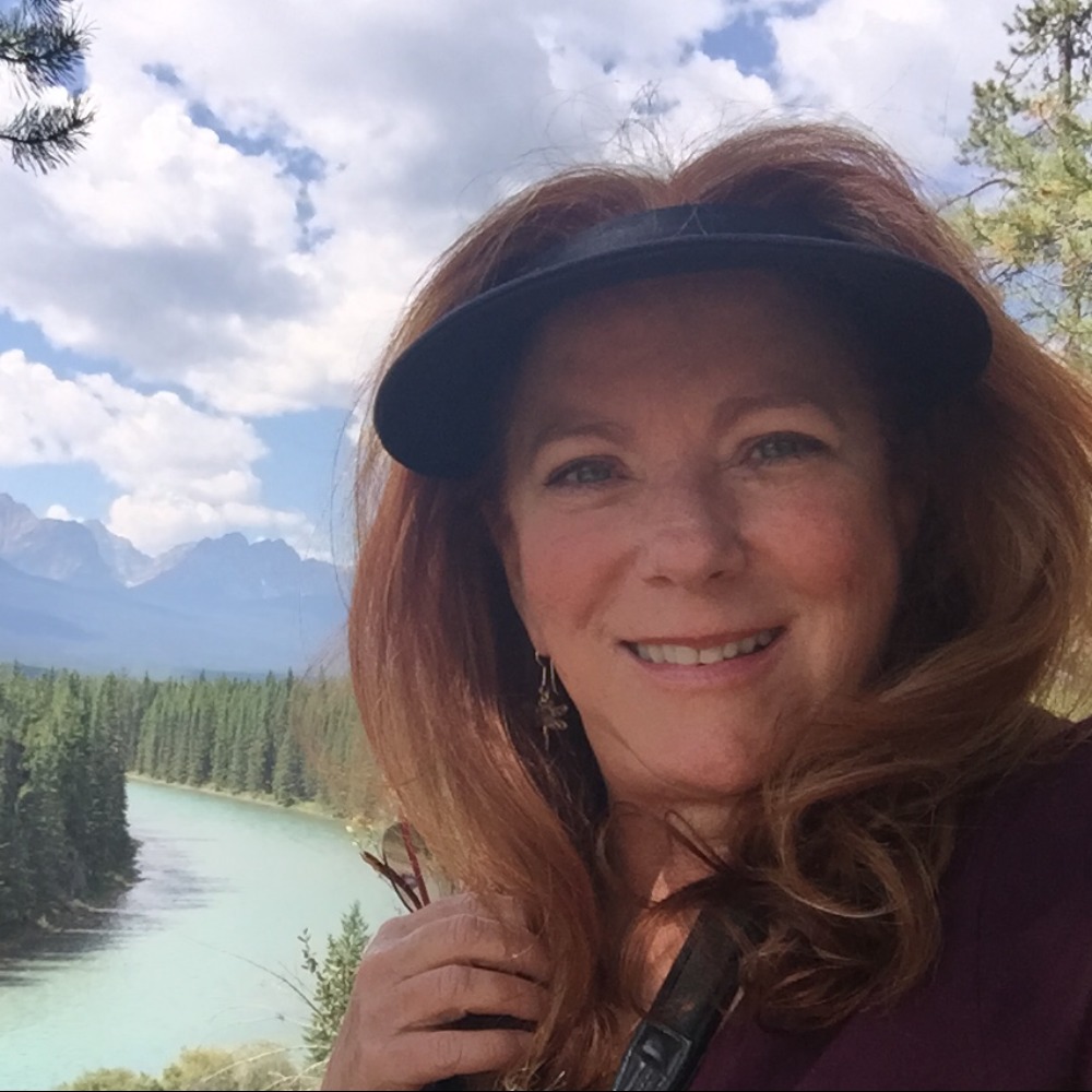 Meet your Posher, Leigh